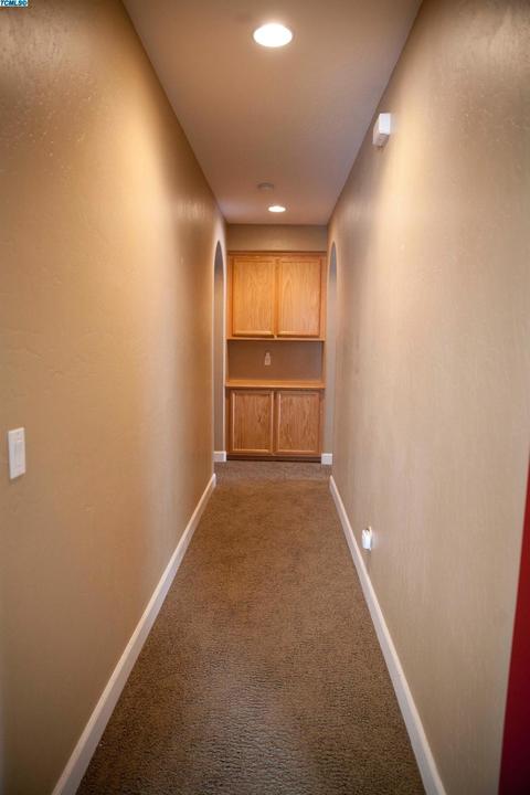 235 Hampton St, Tulare, CA 93274 photo 6