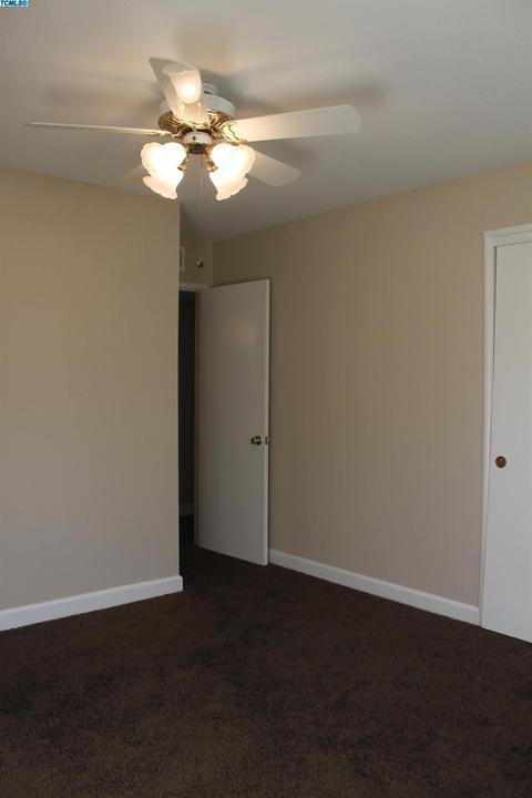 447 E Gail Ave, Tulare, CA 93274 photo 10