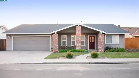 802 N B St, Exeter, CA 93221 photo 1