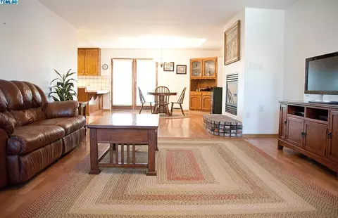 802 N B St, Exeter, CA 93221 photo 8