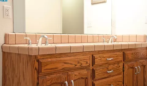802 N B St, Exeter, CA 93221 photo 32