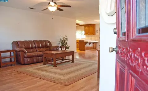 802 N B St, Exeter, CA 93221 photo 6