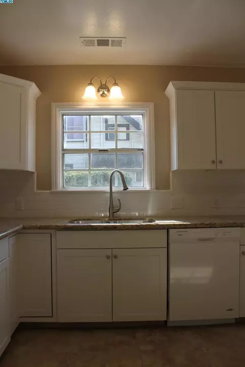 212 Dolores Ave, Exeter, CA 93221 photo 8