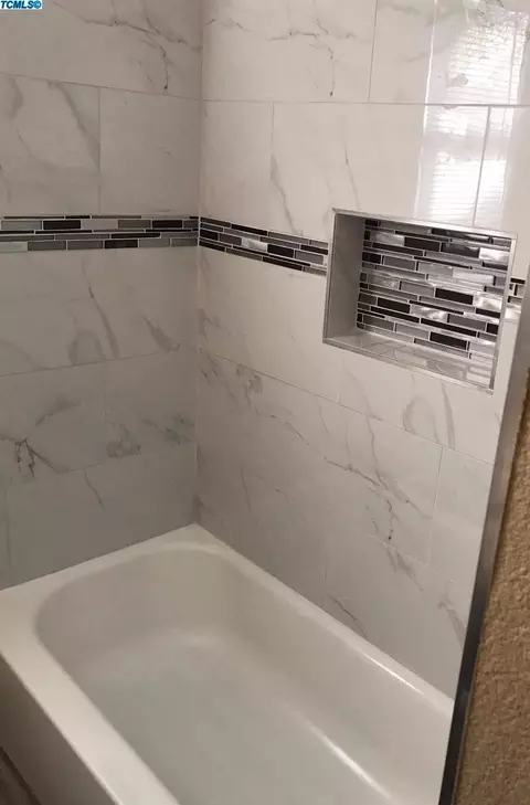 811 E Laurel St, Visalia, CA 93292 photo 8