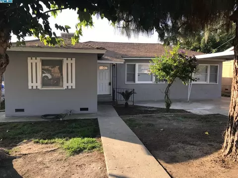 811 E Laurel St, Visalia, CA 93292 photo 1