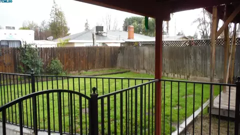 415 E Laura, Visalia, CA 93277 photo 15