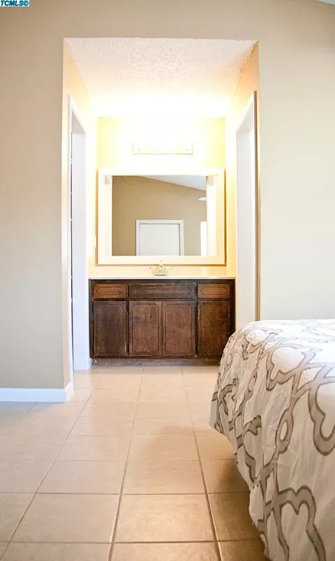 1336 E Sunnyview Ave, Visalia, CA 93292 photo 17
