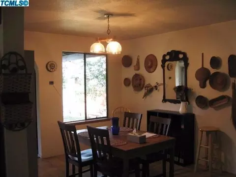 43065 Sierra Dr, Three Rivers, CA 93271 photo 5