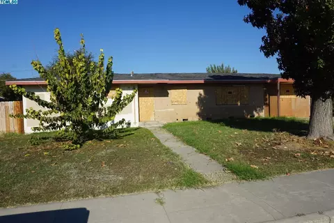 621 E Kamm Ave, Dinuba, CA 93618 photo 1
