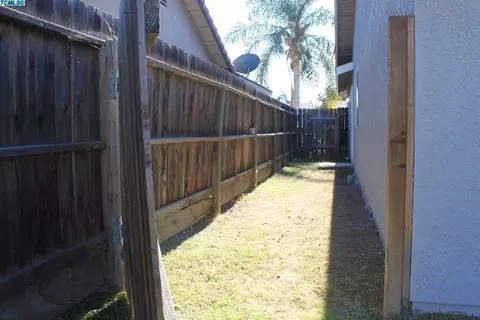 533 Cosart Ct, Exeter, CA 93221 photo 12