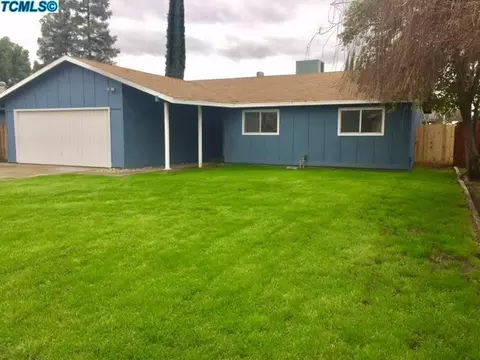 2223 S Memory St, Visalia, CA 93277 photo 1