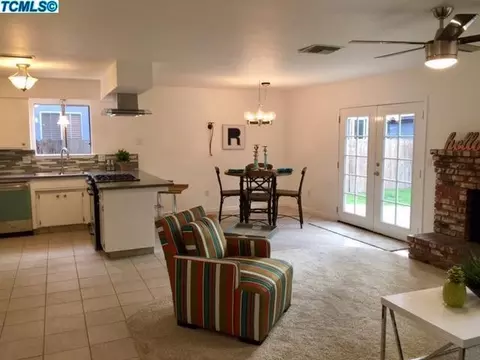 2223 S Memory St, Visalia, CA 93277 photo 4