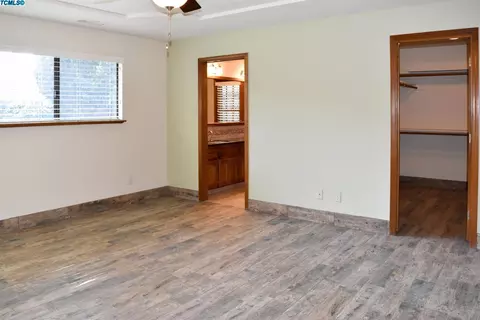 231 E Wilson Ave, Tulare, CA 93274 photo 22