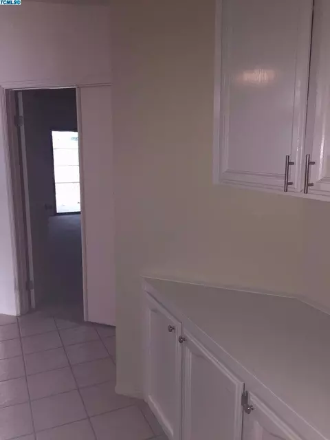 1405 E Vassar, Visalia, CA 93292 photo 21