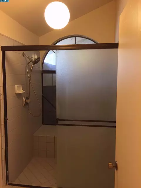 1405 E Vassar, Visalia, CA 93292 photo 16