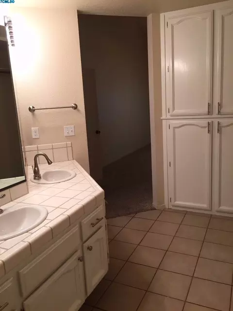 1405 E Vassar, Visalia, CA 93292 photo 15