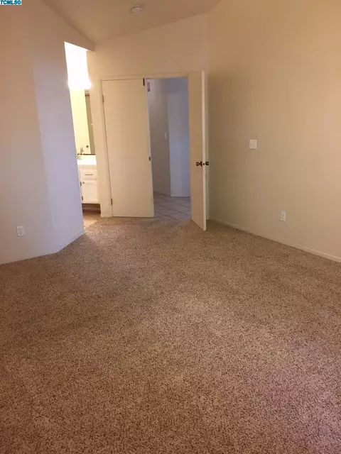 1405 E Vassar, Visalia, CA 93292 photo 13