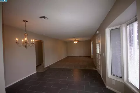 701 Emperor St, Exeter, CA 93221 photo 11