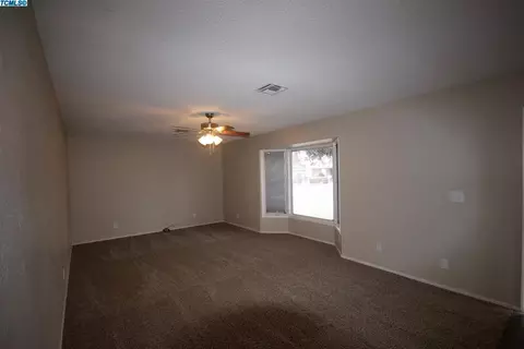 701 Emperor St, Exeter, CA 93221 photo 6