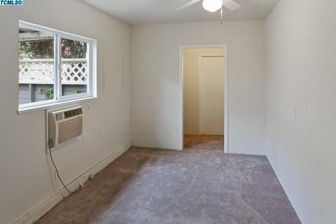 1436 E Castleview Ave, Visalia, CA 93292 photo 17