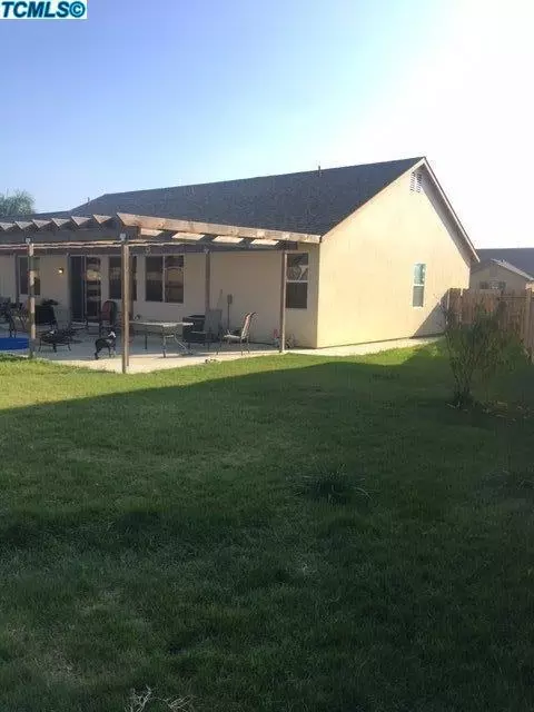 1101 Daisy Ct, Dinuba, CA 93618 photo 3