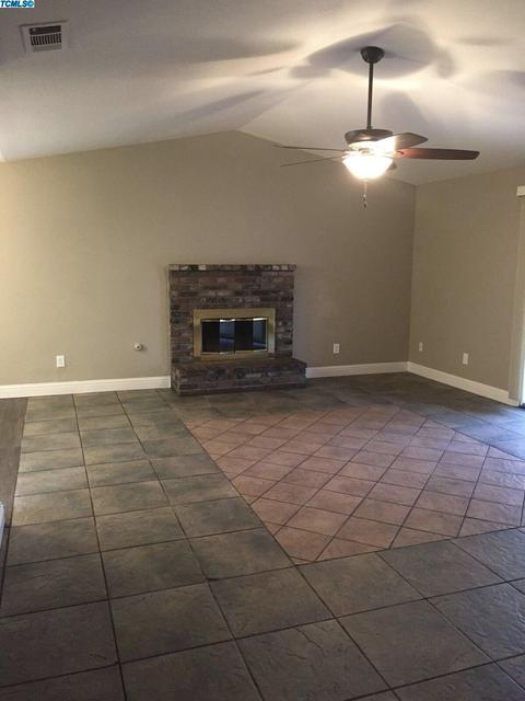 2806 E Sweet Ave, Visalia, CA 93292 photo 8