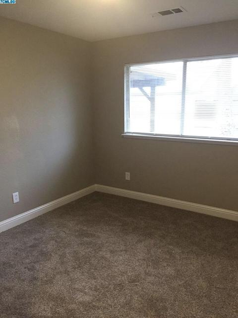 2806 E Sweet Ave, Visalia, CA 93292 photo 6