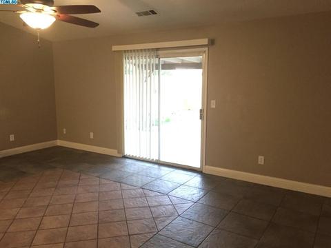 2806 E Sweet Ave, Visalia, CA 93292 photo 10