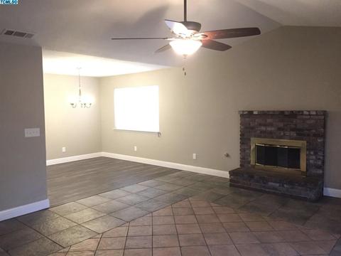 2806 E Sweet Ave, Visalia, CA 93292 photo 7