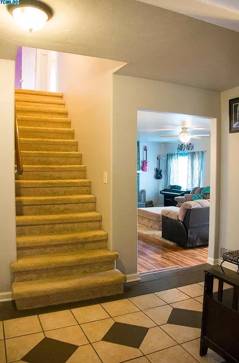 733 Cedar Ln, Lemoore, CA 93245 photo 7