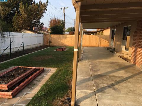 110 Whittier Ct, Exeter, CA 93221 photo 3