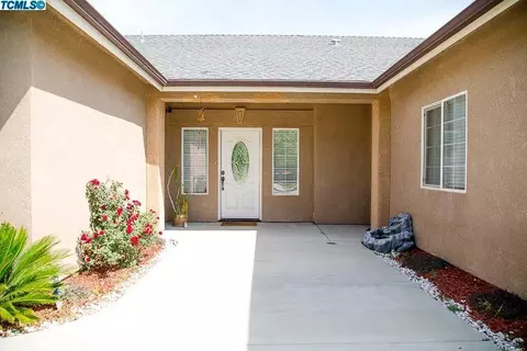 530 E Ferguson Ct, Visalia, CA 93292 photo 3