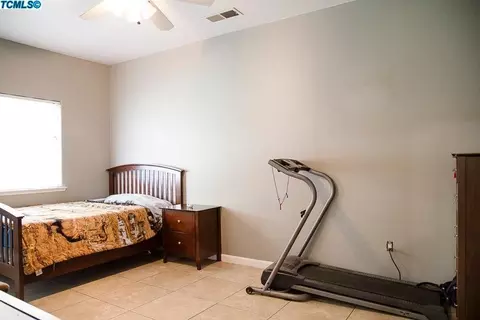 530 E Ferguson Ct, Visalia, CA 93292 photo 13