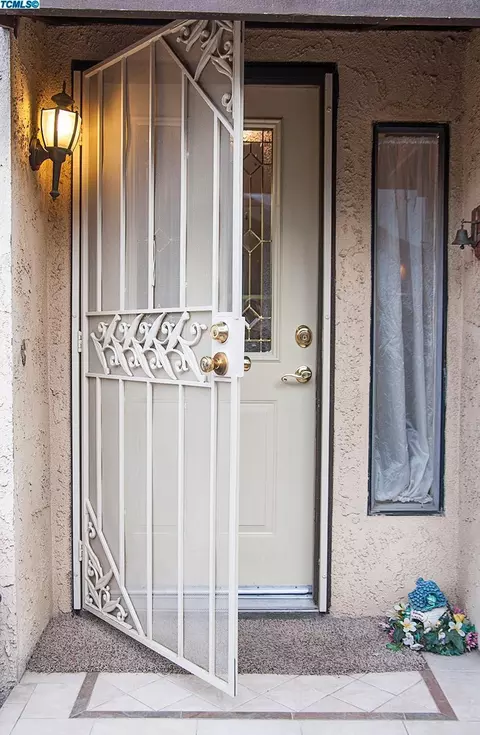 739 E Harold Ave, Visalia, CA 93292 photo 12