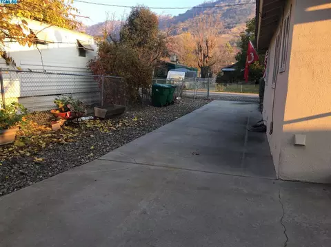 35322 Pine Dr, Springville, CA 93265 photo 9