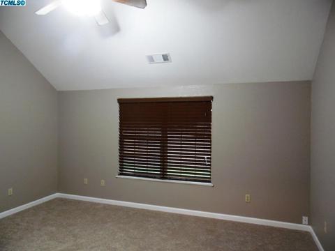 1949 Evergreen Ct, Visalia, CA 93292 photo 8