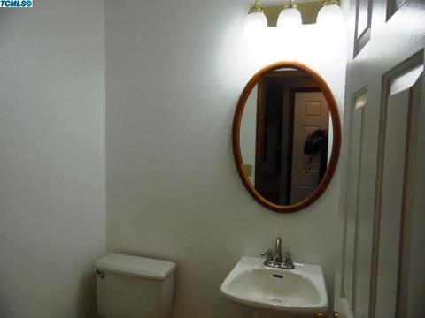 1949 Evergreen Ct, Visalia, CA 93292 photo 7