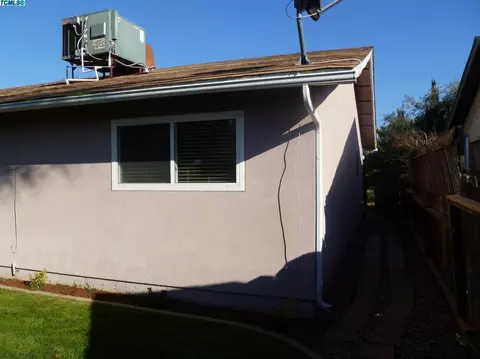 2303 S Memory St, Visalia, CA 93277 photo 41