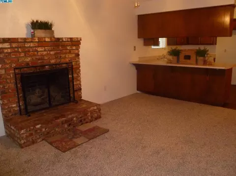 2303 S Memory St, Visalia, CA 93277 photo 21