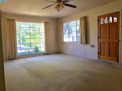 748 E Monterey St, Avenal, CA 93204 photo 2