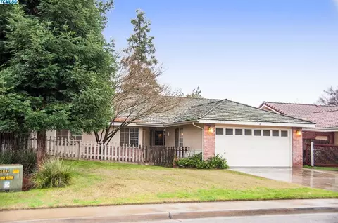 3625 E Stapp, Visalia, CA 93292 photo 1