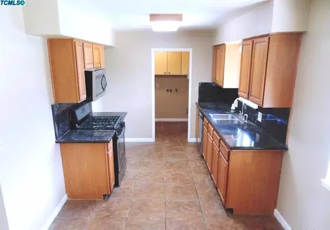 926 E Pleasant Ave, Tulare, CA 93274 photo 11