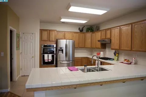 2736 E La Vida Ave, Visalia, CA 93292 photo 10