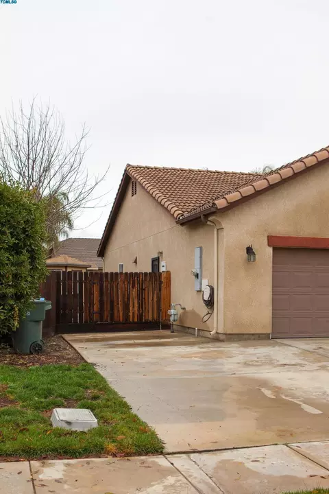2736 E La Vida Ave, Visalia, CA 93292 photo 3