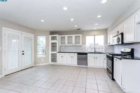 659 Cambria Ln, Lemoore, CA 93245 photo 10