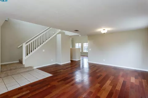 659 Cambria Ln, Lemoore, CA 93245 photo 5