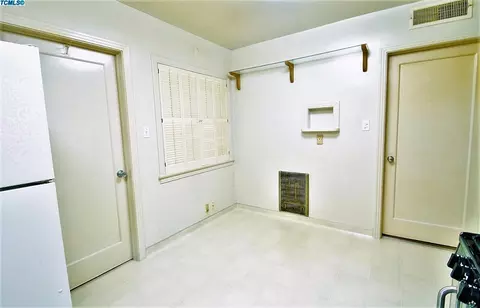 849 E Academy Ave, Tulare, CA 93274 photo 18