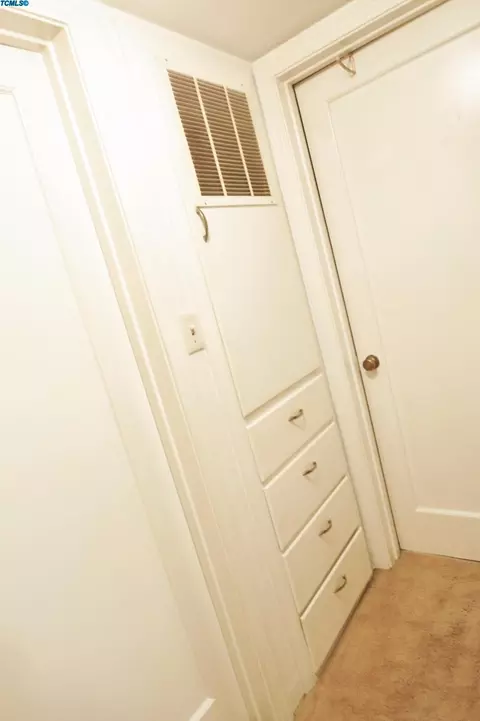 849 E Academy Ave, Tulare, CA 93274 photo 10