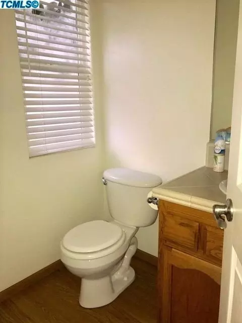405 W Maple St, Exeter, CA 93221 photo 9