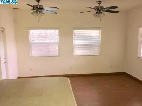 405 W Maple St, Exeter, CA 93221 photo 7